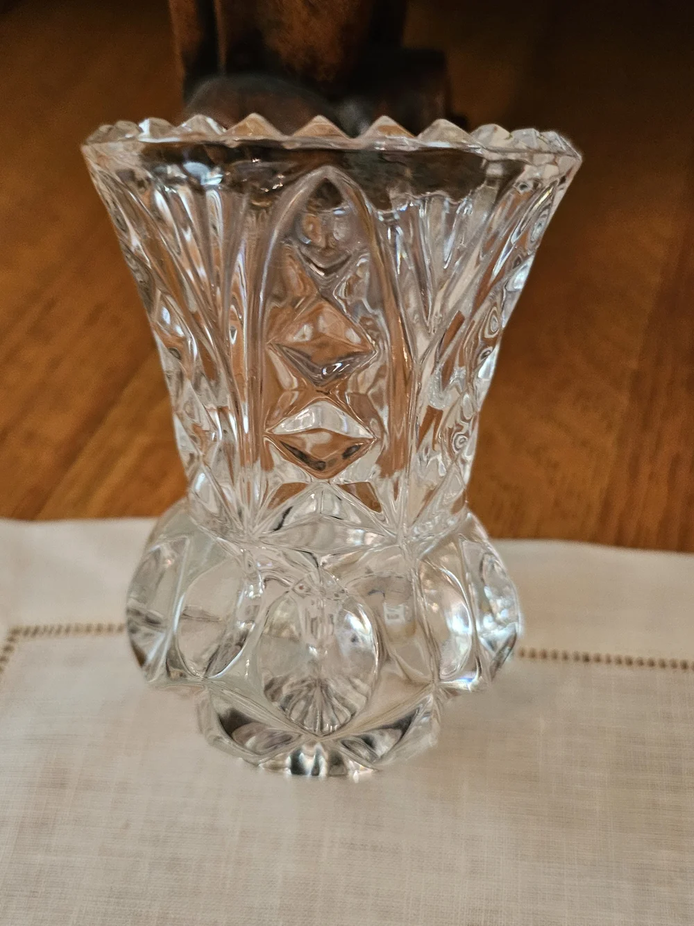 Vintage Princess House 24% Lead Crystal  Thistle-Shaped Bud Vase 3.75